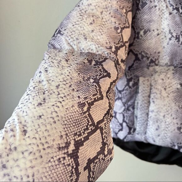 NWT Apparis Julie Snake Puffer Coat Jacket in Lilac XS - Picture 6 of 7